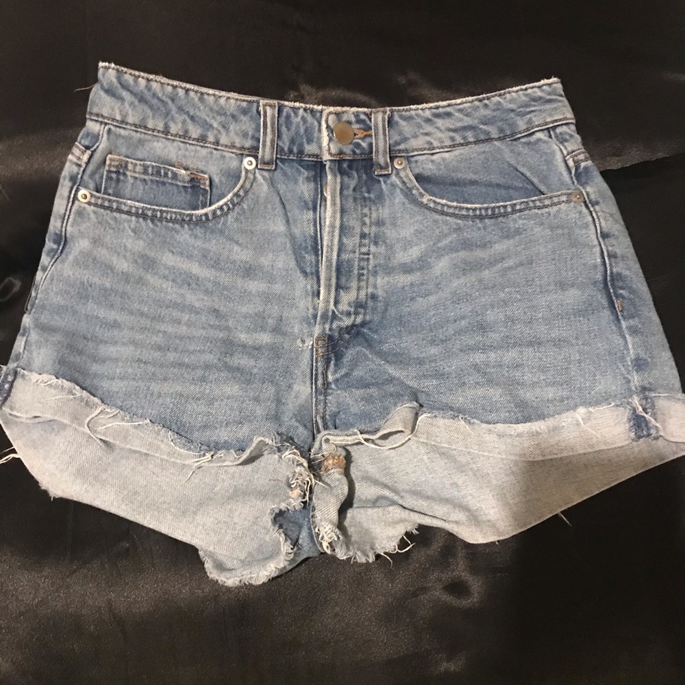 H &M Jean shorts
